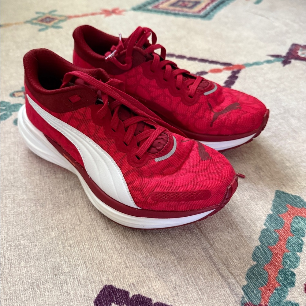 PUMA Women's
Deviate Nitro 2